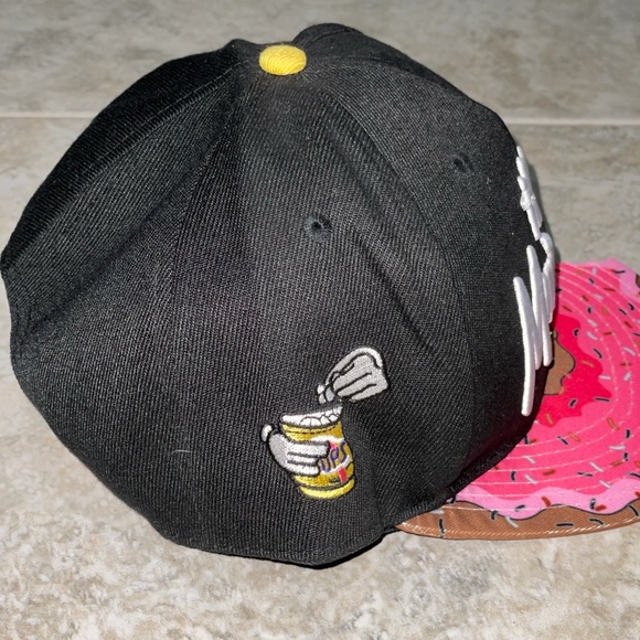 Men's The Munchies Snap Back Cap - Picture 8 of 9
